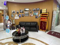 -雅悦齿科(顾村公园店)