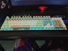-小魔虎电竞馆·二进制店