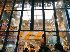 门面-line friends(明洞旗舰店)