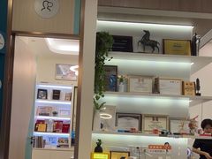 -维乐口腔(美维云门诊陆家嘴店)