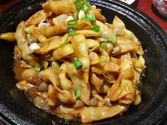 石锅黄金沟-冷大厨灌汤包