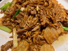 爆炒腰花-闫府私房菜·百年鲁菜(恒隆店)
