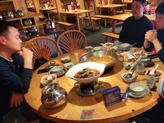 -野山舂·贵州现舂酸汤火锅(鸿通城店)