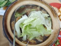 -直落玻璃（瓦煲）肉骨茶