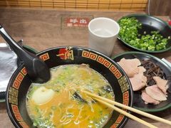 -一兰拉面(梅田阪急东通店)