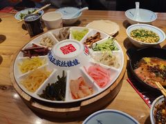 -怪噜范·老贵阳街头名小吃(汇金星力城店)