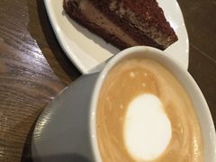 -星巴克臻选(南京金茂览秀城店)