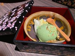 -牛坂烧肉·烧鸟·居酒屋(潮阳里店)