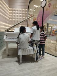 -奈尔宝·儿童乐园·亲子餐厅(华采天地店)