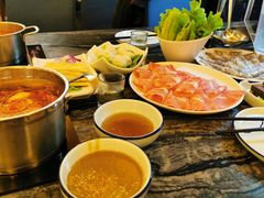 -云中捞高空旋转餐厅(商茂世纪广场店)