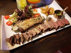 羽衣甘蓝酱牛肋骨扒-The Cheebat 锌吧·Bistro(体育西店)