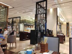 -广州万富希尔顿酒店-感趣自助餐厅·生蚝海鲜刺身