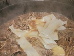 -咱屯子铁锅炖直营店(保利店)