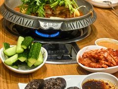 -喇喇排骨火锅·传统韩式脊骨汤(望京西园总店)