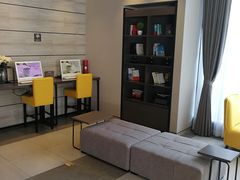 -如家精选酒店(上海张江广兰路地铁站店)