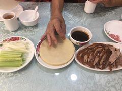 -六和聚传统烤鸭.天津菜(和平店)