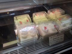 -红宝石·鲜奶小方·海派西点房(浦三店)