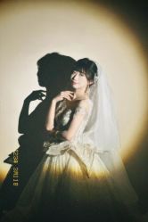 点击看大图 -GRACE KELLY婚纱与礼服(北京店)