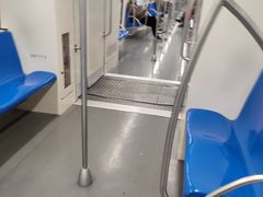 -陆家浜路(地铁站)