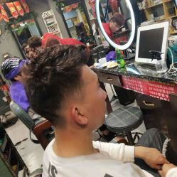 -东方美妍小鹏造型