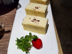 娜帕里勇-那时新疆·车师(大宁音乐广场店)