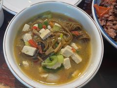 -蓝田九大碗民俗食府(蓝田店)