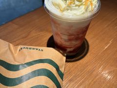 -星巴克(杭州湖滨银泰E区店)