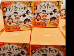 -名创优品(北京新中关购物中心地铁层店)
