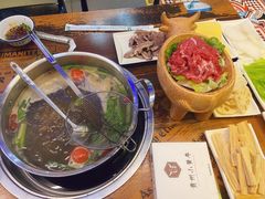 -刘少华贵州小黄牛·鲜牛肉火锅(总店)