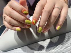 -丽心自助美甲美睫