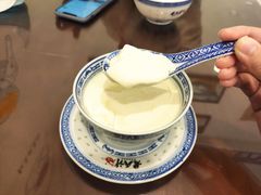 -黄氏许牛奶甜品专家(水晶街店)