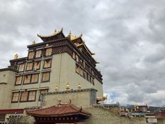 -噶丹松赞林寺