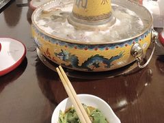 -毛辣果·贵州红酸汤牛肉火锅(西单店)