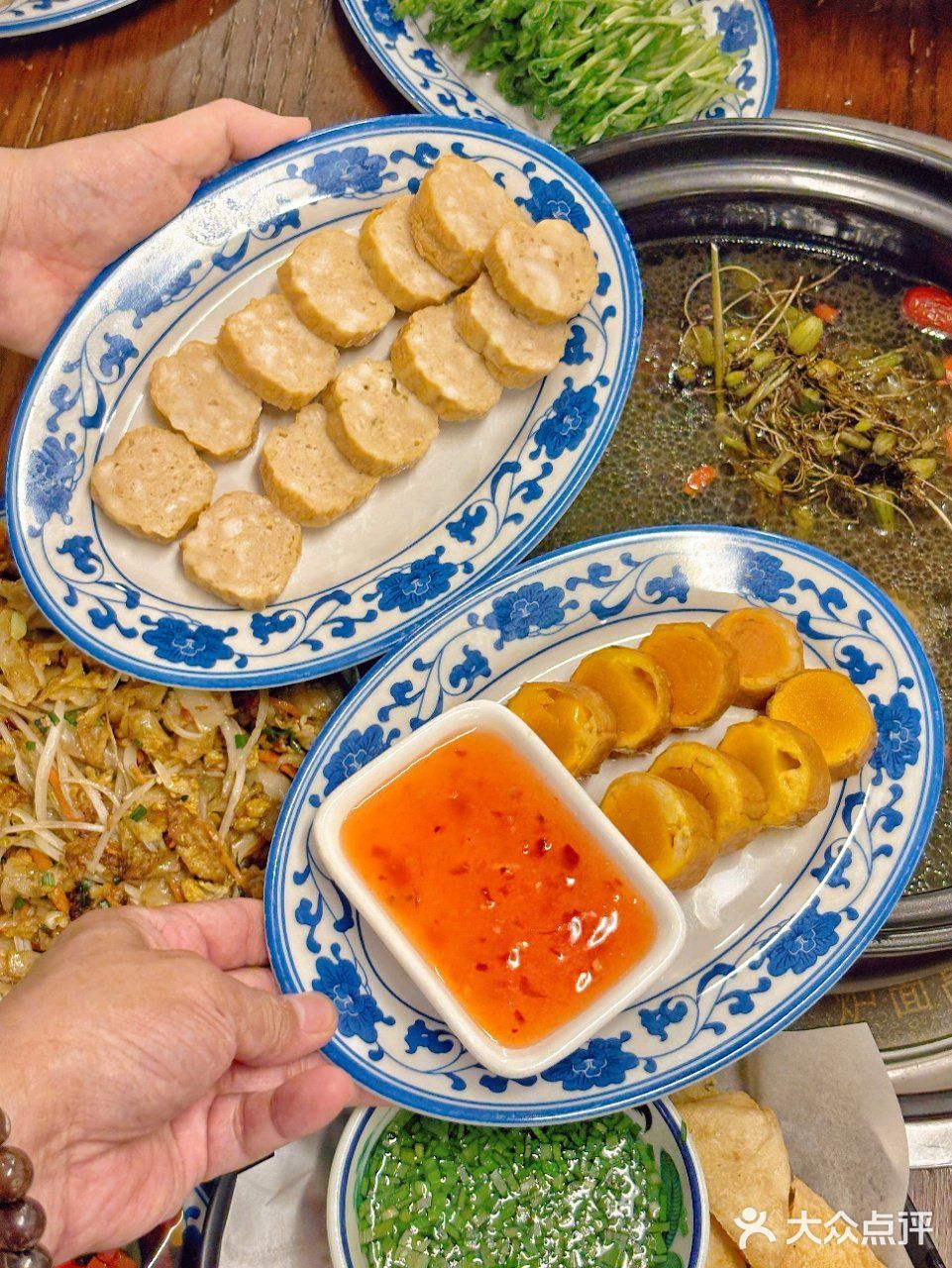 不开玩笑，这家养生鸡煲在杭州排前三！