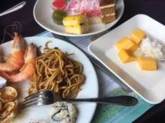 -彩虹云霄酒店76&78层国际自助餐