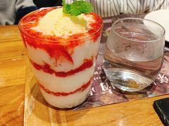 草莓轻乳酪-麦甜创意轻食餐厅(西康路店)