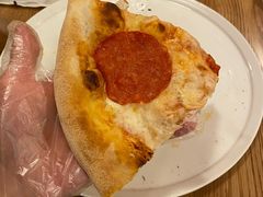 大眼肉披萨-城市大道红炉披萨烘焙坊