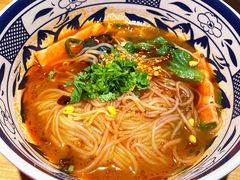 牛油香辣米线-串串叔叔麻辣烫(兴华街店)