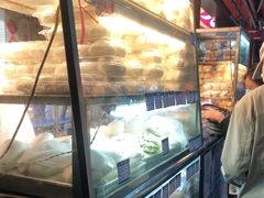 -白玉兰食品(汇联商厦店)
