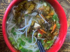 -正宗李家土鸡米线店