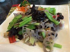 -黄但记老店·陈村粉食府