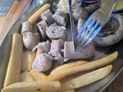 -MONICH牛排融合餐厅(和义大道购物中心店)