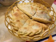 -鹤乡东北菜(崮山路店)