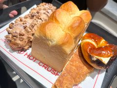 -HOT CRUSH趁热集合·现烤面包(环球港店)