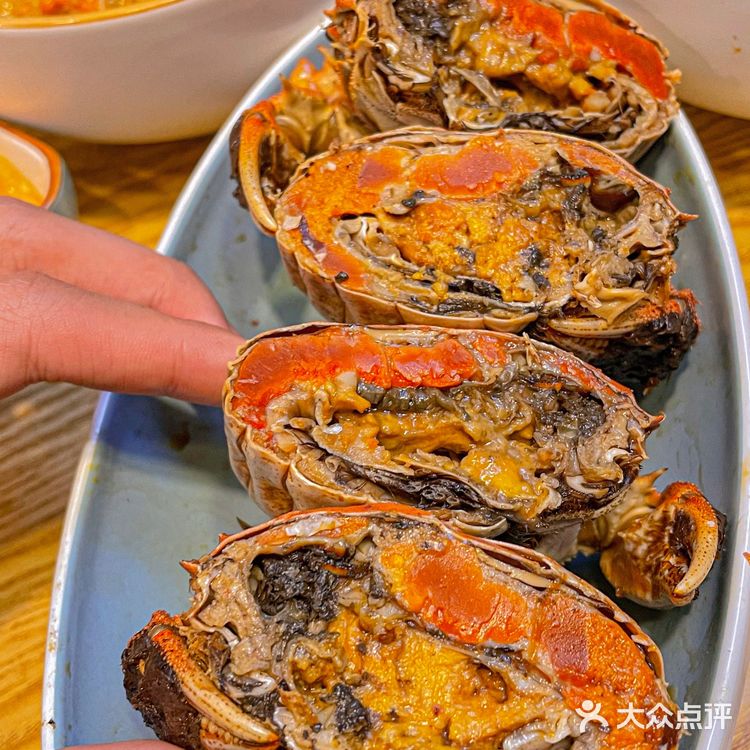 好吃晕️在杭州一定要来吃这碗40多r的蟹黄饭️