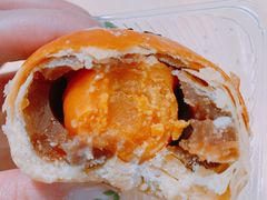 红豆蛋黄酥-鲍师傅糕点(春熙路店)