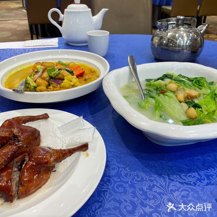 东莞乳鸽中的战斗机～鸽俩好