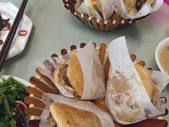 -闫家驴肉老店(华电一校店)