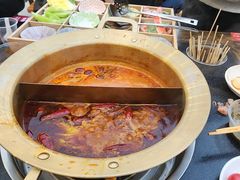 -娜姐鲜牛肉串串火锅(藏龙岛店)