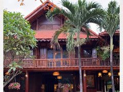 -Lam Vien Restaurant